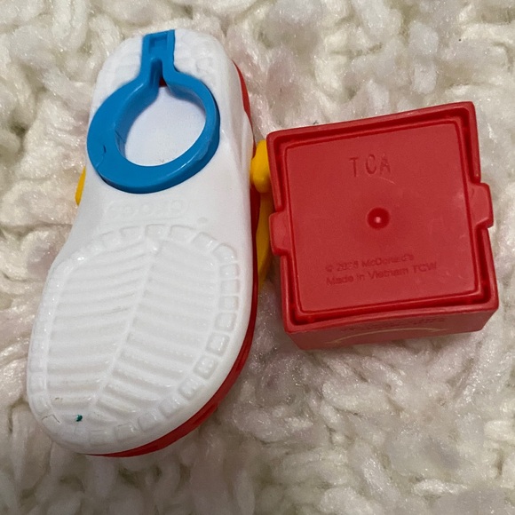 Lil McDonald’s happy meal toy 2025 happy meal  McDonald’s crocs croc w happy mea - Picture 5 of 8